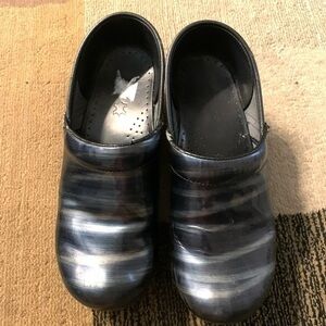 Dansko Clogs Marble Grey Black Size 38 Size 7.5-8